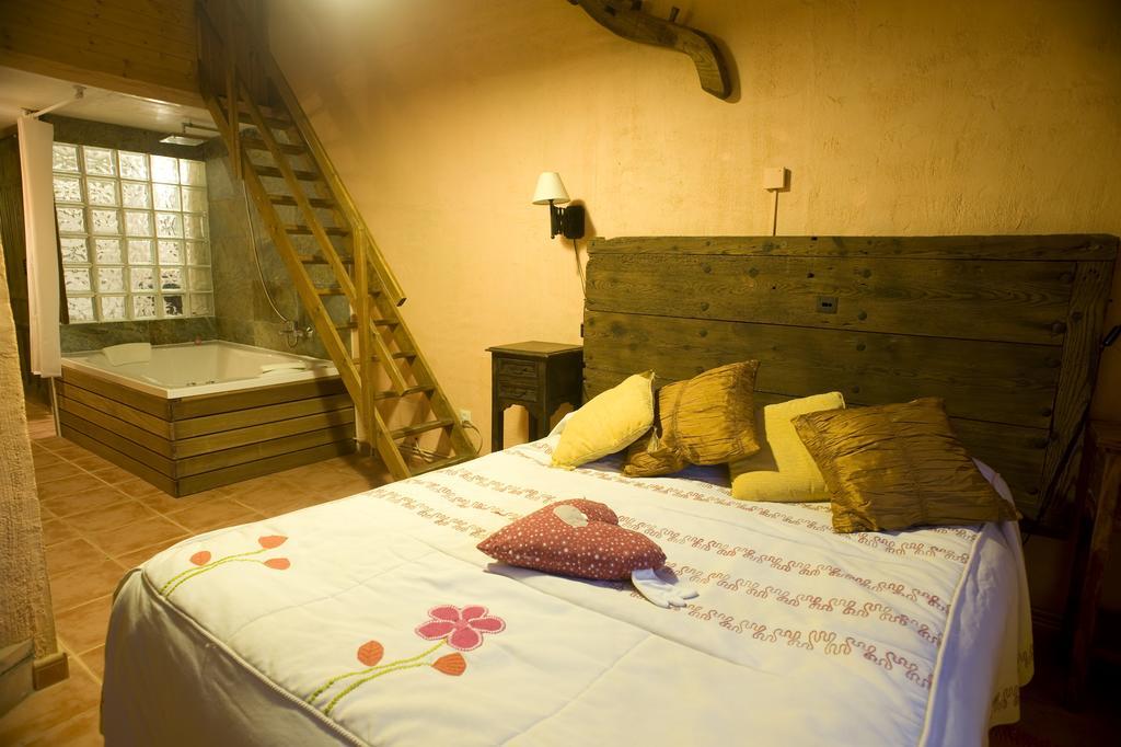 El Rincon De Monasterio Guest House Стая снимка
